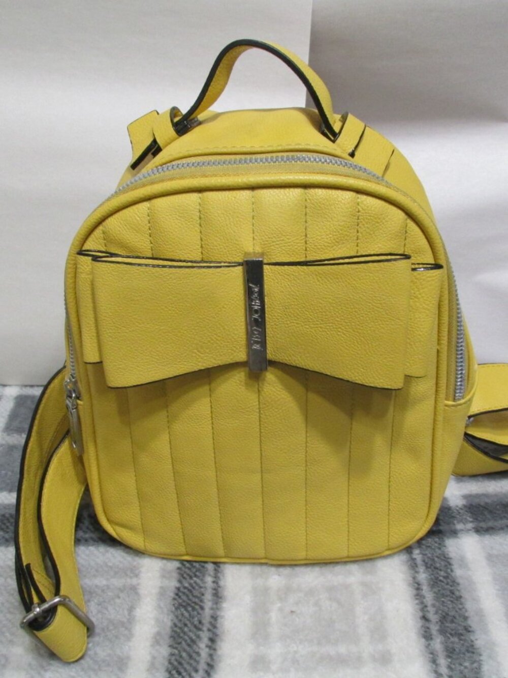 P2874-Betsey Johnson Yellow Pebble Big Bow Backpack